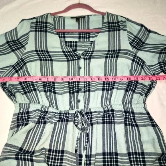 Lane Bryant Peplum Top Plaid Aqua & Black Soft Button Detail - Picture 8 of 10